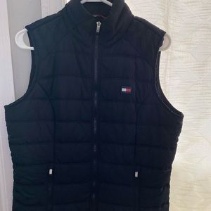TOMMY HILFIGER VEST💙